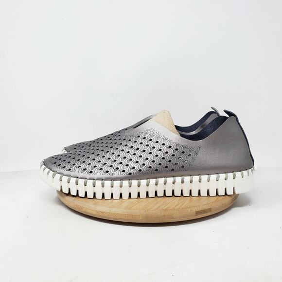 Ilse Jacobsen Tulip Slip On Shoes Women 41 Silver Pewter Metallic Loafer Sneaker - Picture 1 of 12